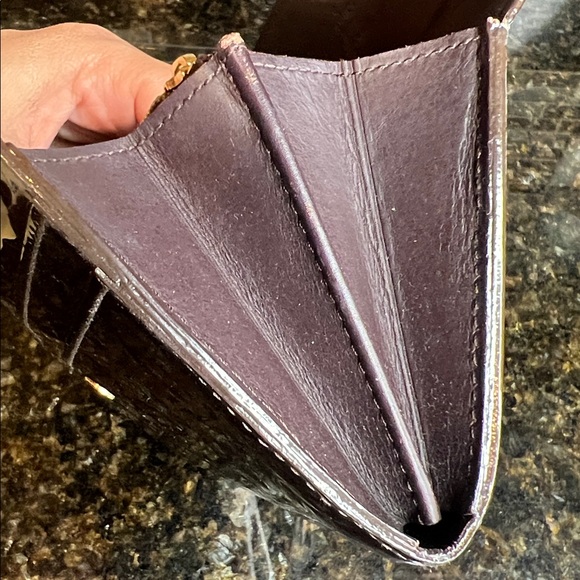 Louis Vuitton Louis Vuitton Vernis Wallet - Picture 17 of 17